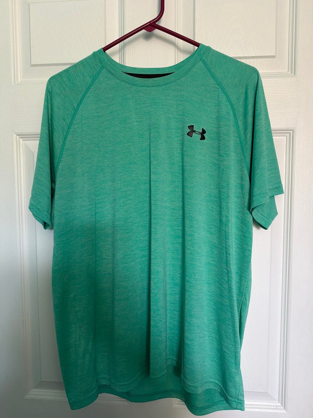 Men’s Large Under Armour teal T-shirt